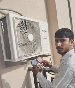Split Ac Gas Filling